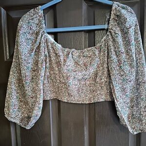 Illa Illa  Puff Sleeve Women's Cropped Top